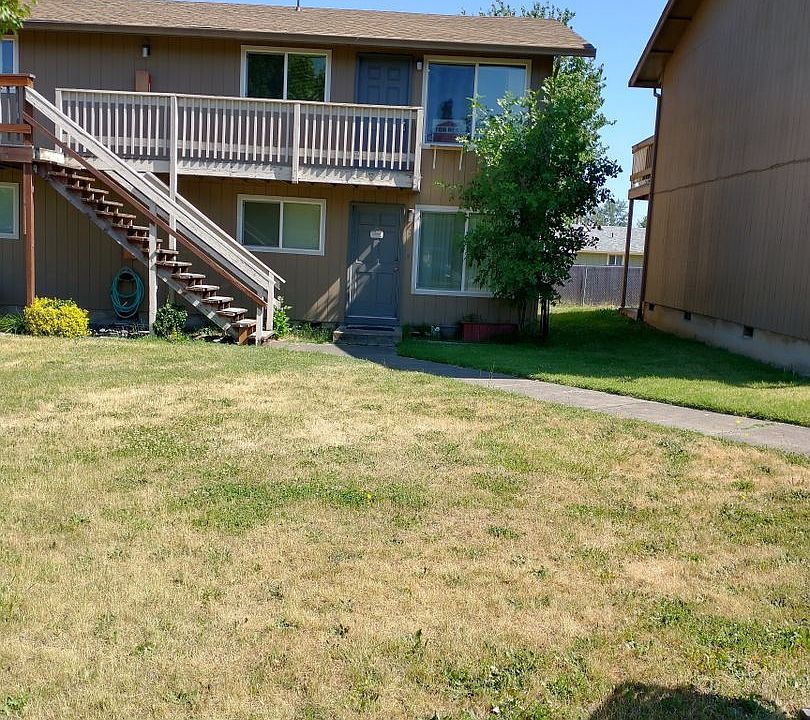 1st image of 131 Taft Dr APT 4