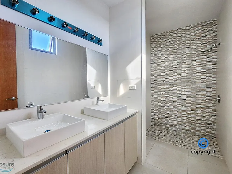 Calle 104 Calle 104 River View 82 At Ciudad Jardin #82 — Photo 5