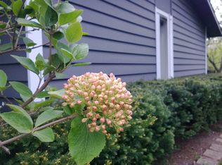 2450 Hedge Row, Northfield, IL 60093