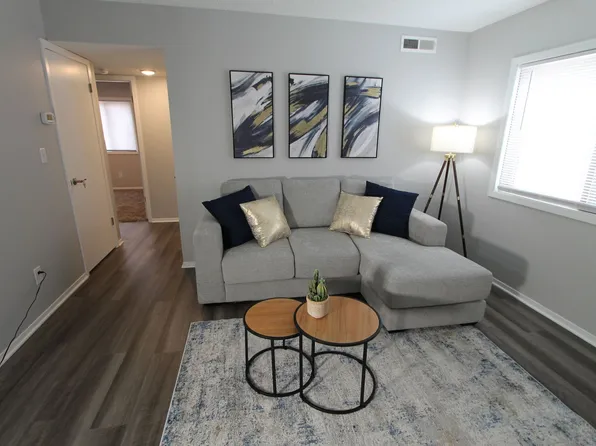 The Cumberland of Columbus. Modern look in a convenient location 1 & 2 bedroom apartments. Pet fr..., 3516 25th St #C-3, Columbus, NE 68601