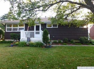95 Mountain View Ave, Rensselaer, NY 12144