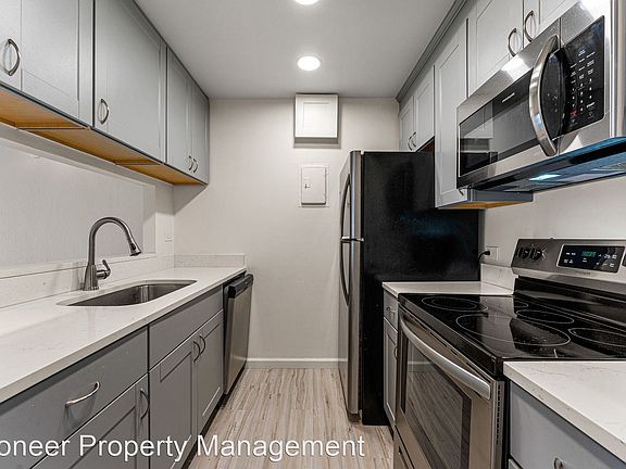 5th image of 400 S Lafayette St APT 1203