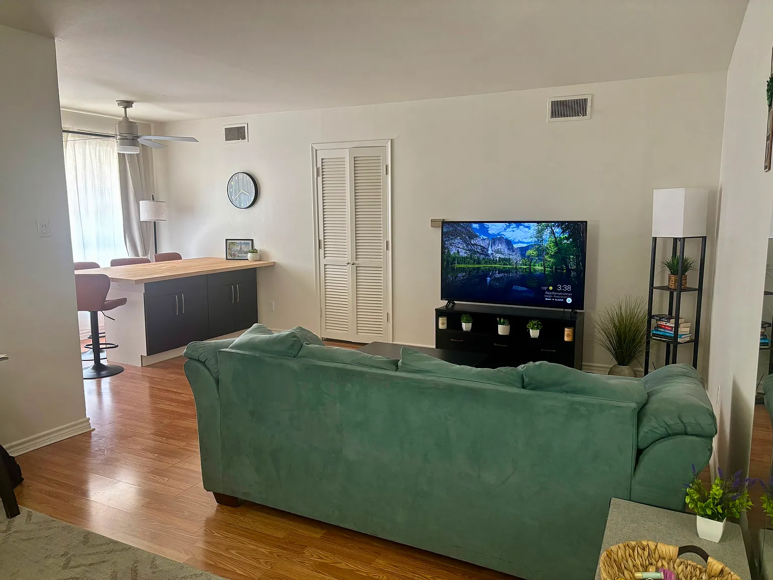 1 bed, 724 sqft, $1,235 — Photo 1