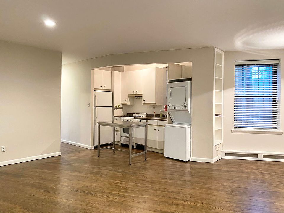 1st image of 124 W 109th St