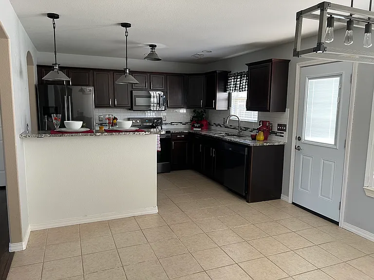 455 Holts Lake Dr — Photo 7