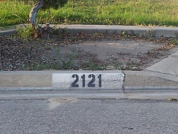 3rd image of 2121 W Harle Ave