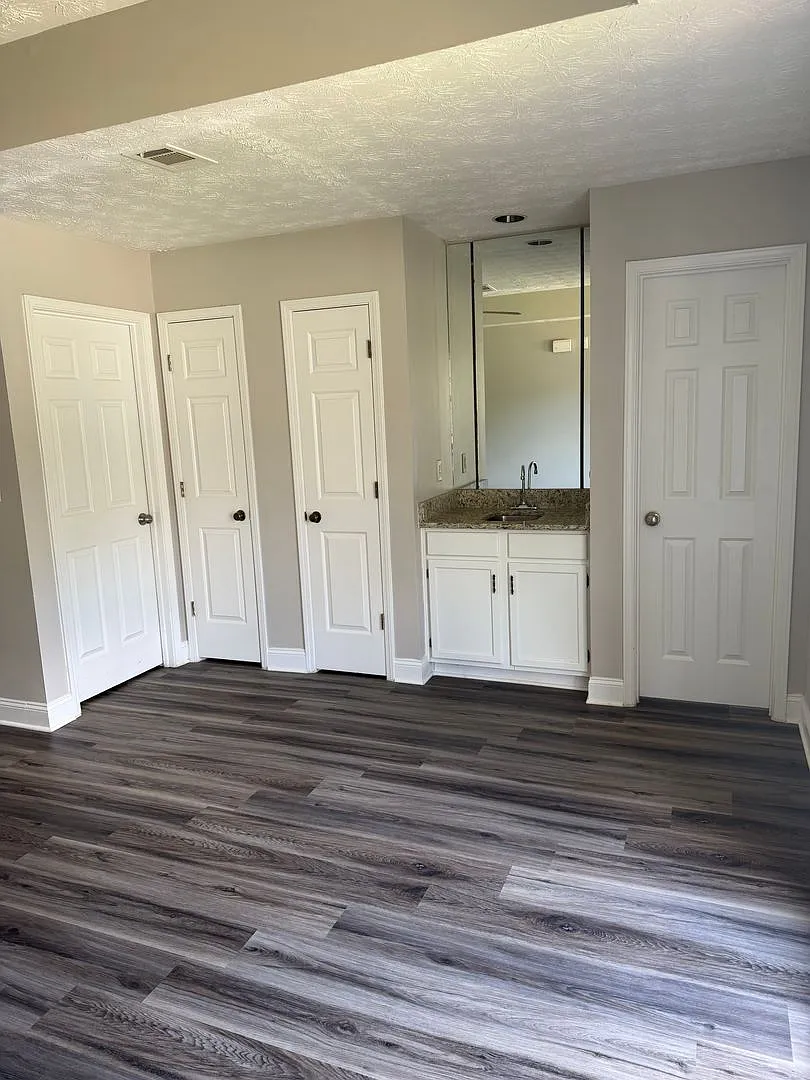 2107 Fairway Court SE — Photo 4