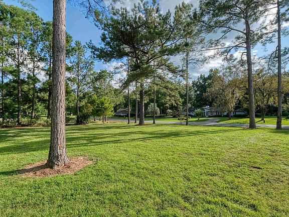 4th image of 11043 Creek Dr