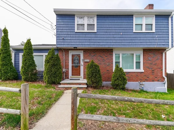 67 Warren Ave, Hyde Park, MA 02136