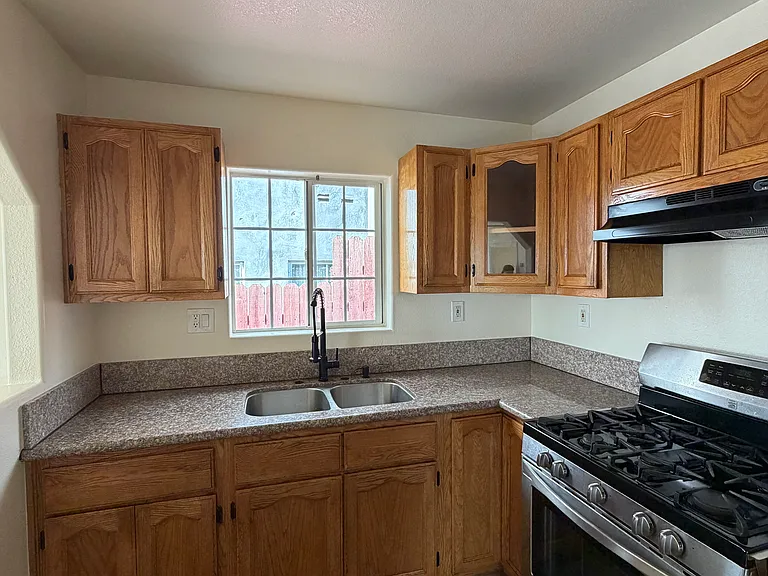 346 N Chicago St — Photo 18