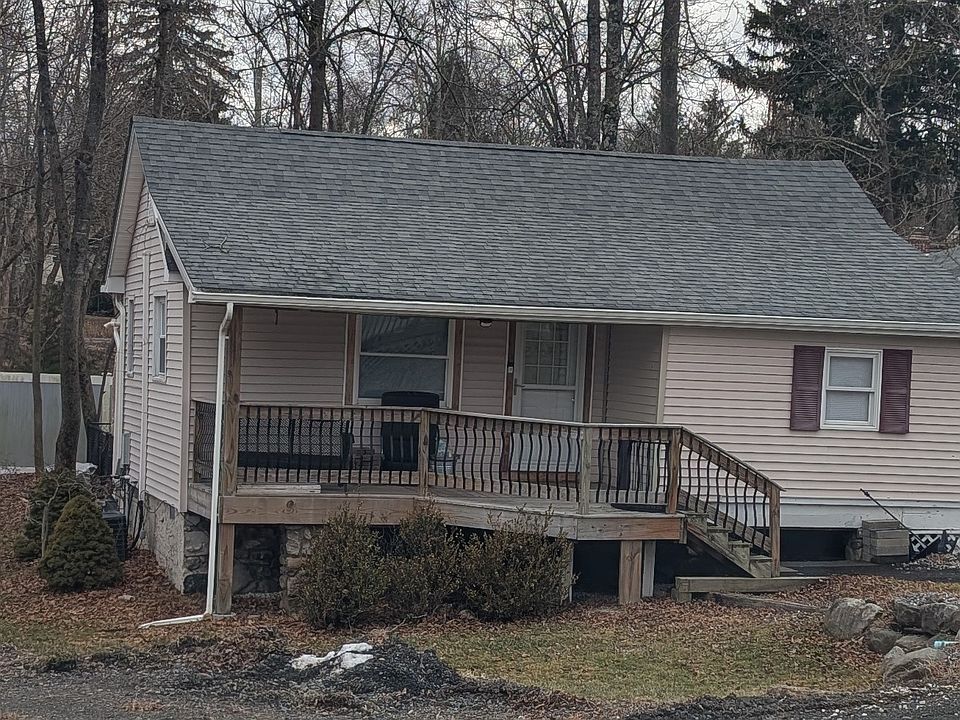 1st image of 15 Sergio Ln