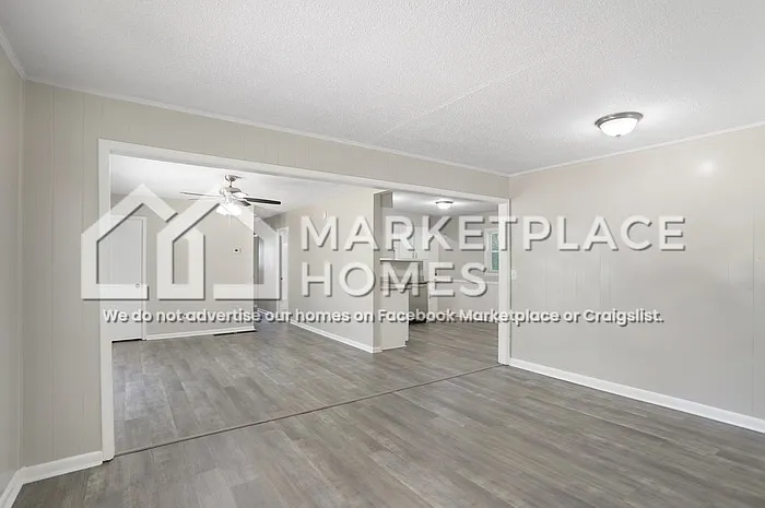 8206 Huntington Dr — Photo 10