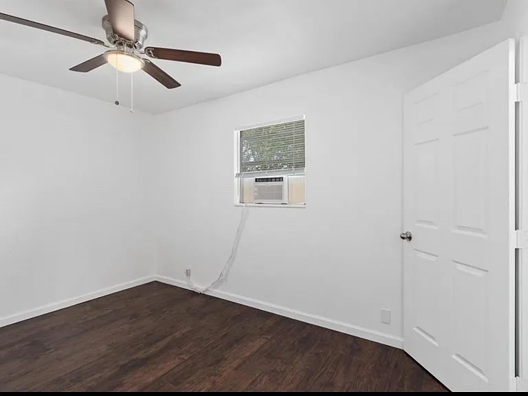 8410 Elrod St — Photo 14