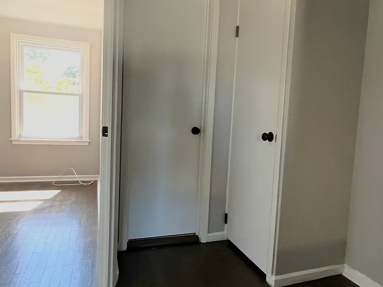 11-17 Dupont Pl #15 — Photo 22