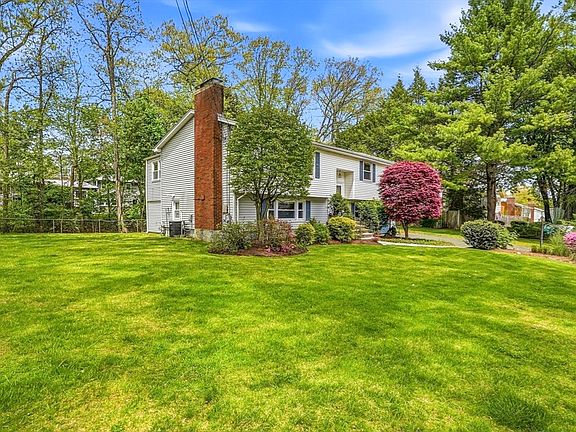 4th image of 56 Yarmouth Rd