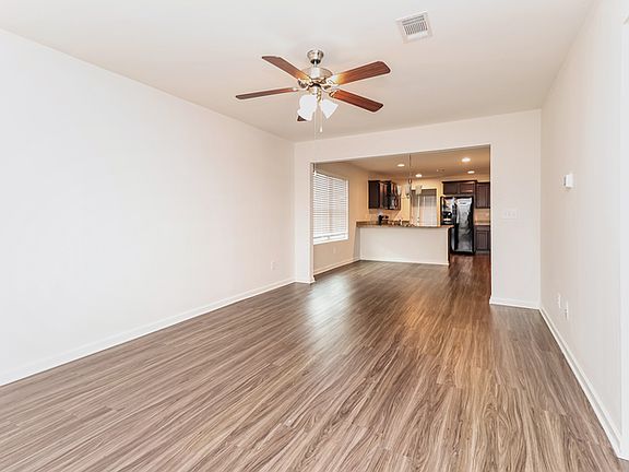 3rd image of 16417 Waterbury Ln