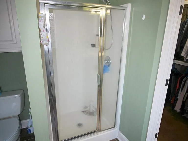614 Oak Park Cir — Photo 24