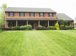 22 Edith Dr, Windsor, PA 17366