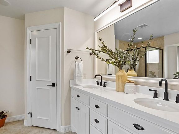 5th image of 7909 Greenhollow Ln