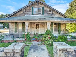 220 Hampton Ave, Pickens, SC 29671