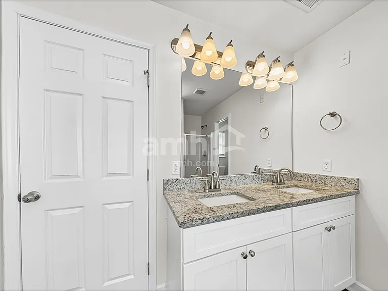 921 Sundance Dr — Photo 13