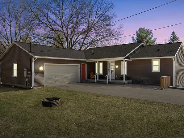 7070 Snow Ave SE, Alto, MI 49302