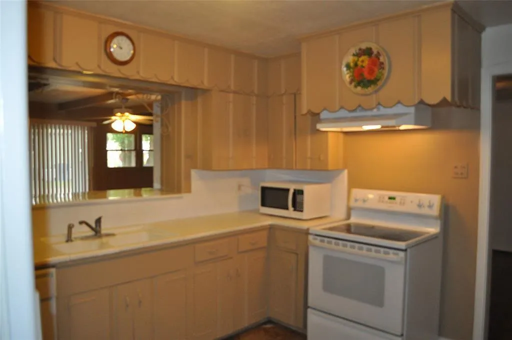 Building Photo - 1506 Smith St #A