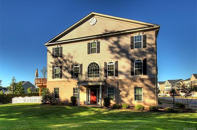 1st image of 400 Siena Ln #400