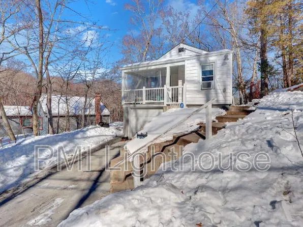 117 Upton Dr, Sound Beach, NY 11789