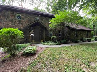 16739 Darling Rd, Woodburn, IN 46797