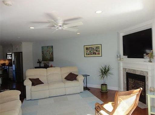 4th image of 850 W Falmouth Hwy #19