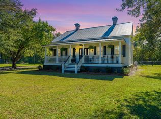 111 Red Rooster Cir, Moncks Corner, SC 29461