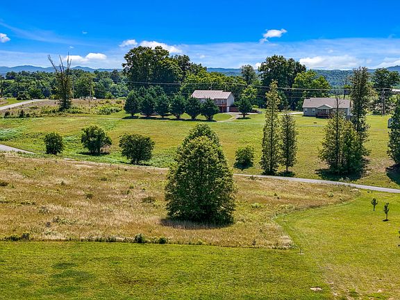 5th image of 141 English Rd