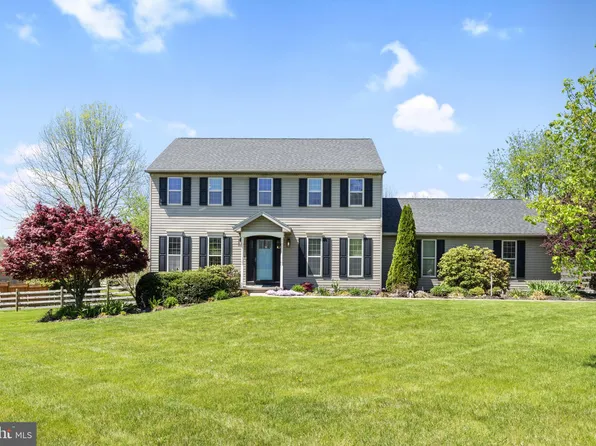411 Meadow Dr, Lincoln University, PA 19352