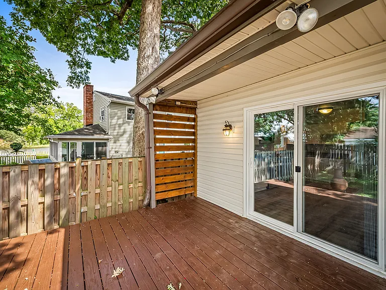 530 Highland Dr — Photo 18