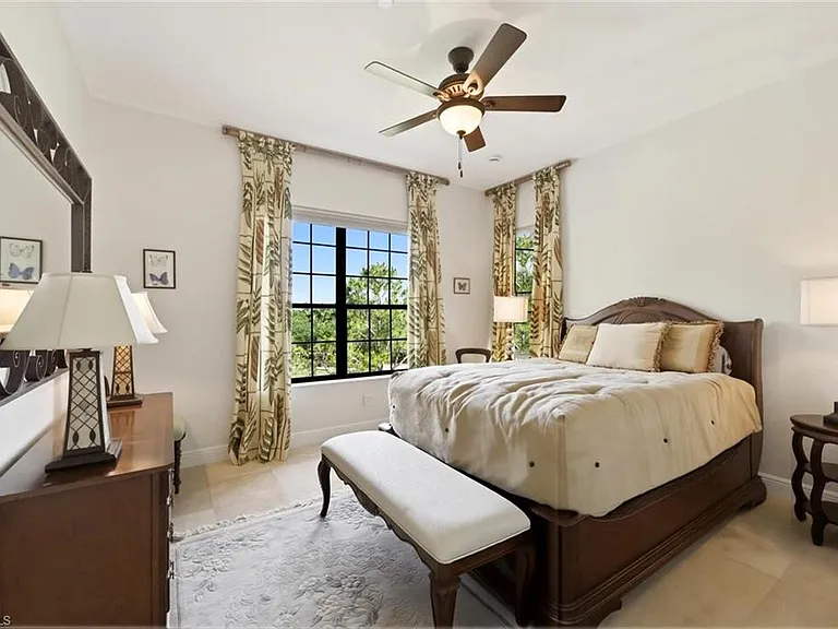 2538 Marquesa Royale Ln #Penthouse 5-301 — Photo 36