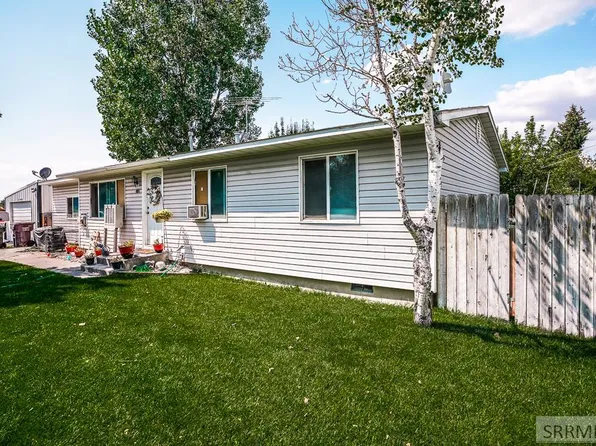 404 S Pine St, Firth, ID 83236