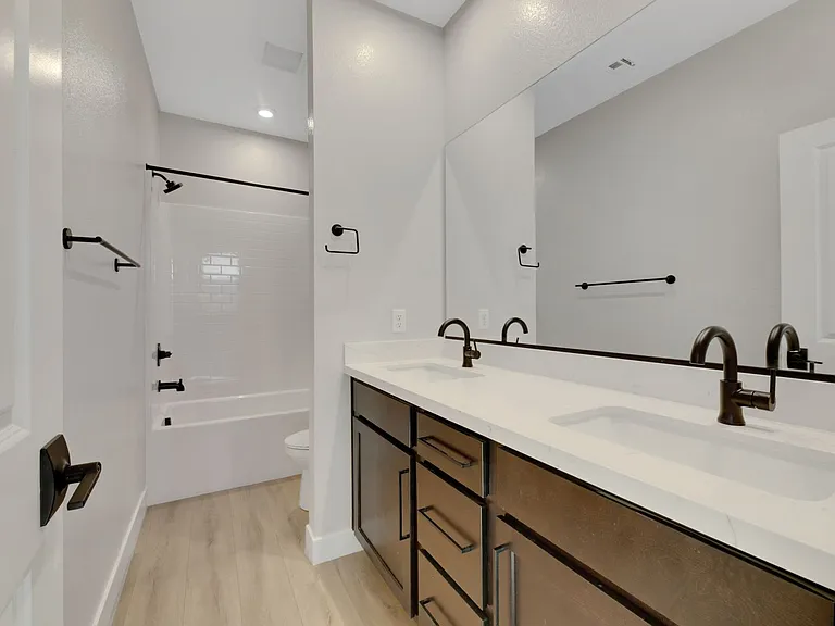2611 Chance Canyon St — Photo 15