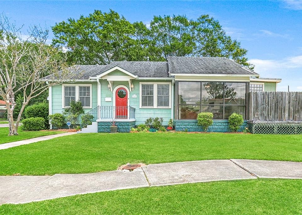 1st image of 601 Evergreen Dr