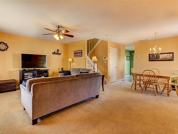 5th image of 6411 Coral Vine Way