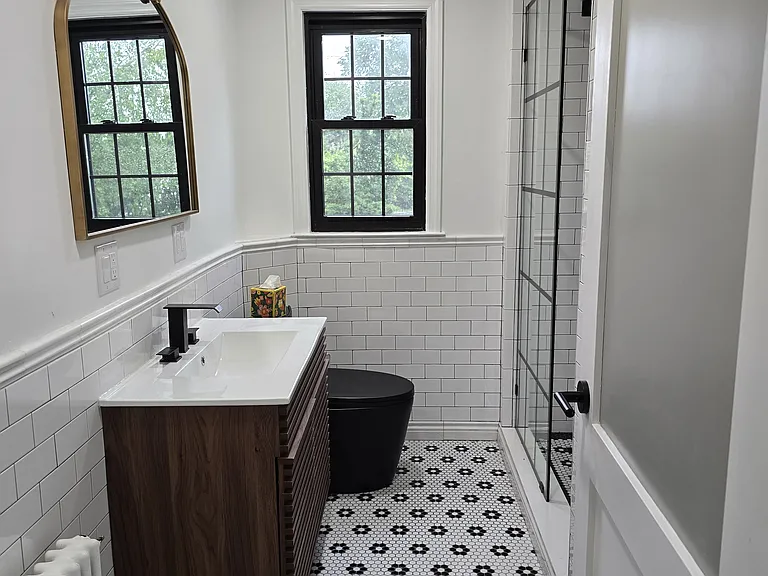 83 Rollins Ave #2 — Photo 18