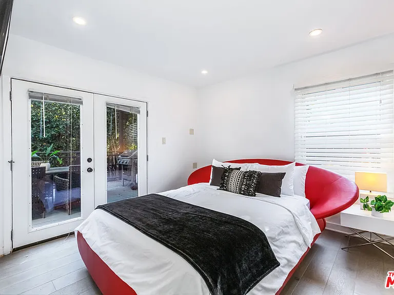 6440 W 87th Pl — Photo 18