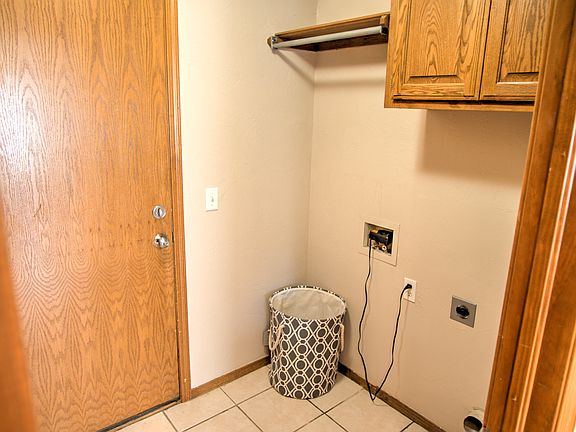5th image of 400 S Castlerock Circle Ln