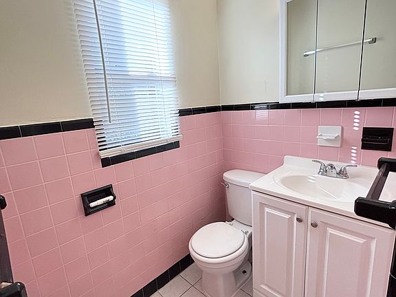 5th image of 340 W 37th St