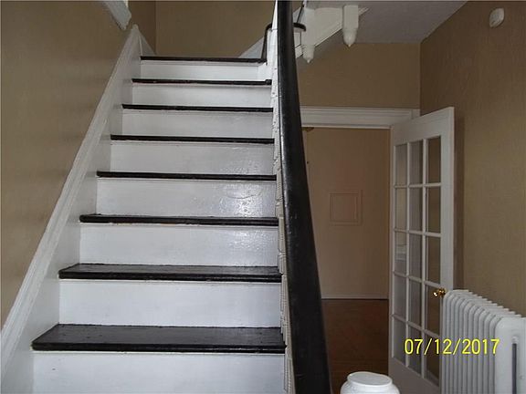 3rd image of 185 Pulteney St