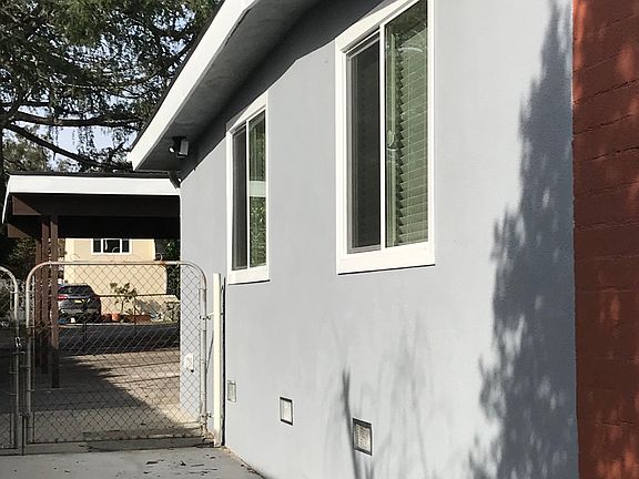 2nd image of 4717 Rockland Pl