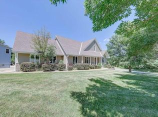 4819 S Cliff Ct, Independence, MO 64055