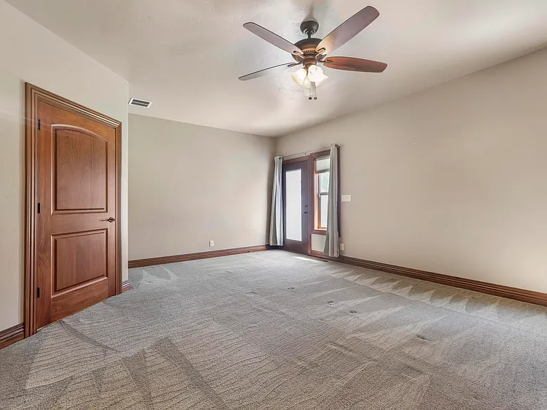 670 Sun Terrace Dr — Photo 37