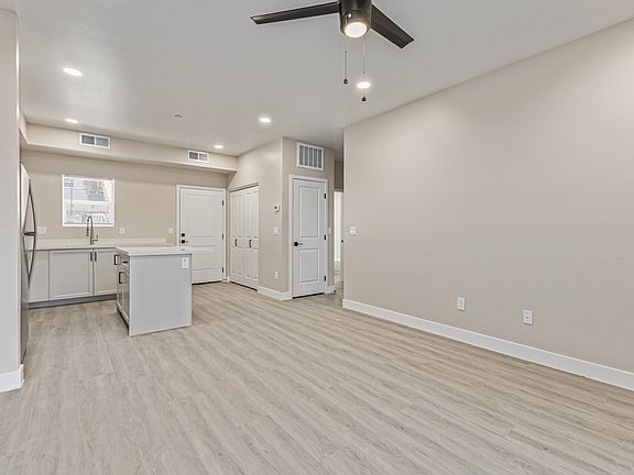 2nd image of 1435 E Taylor St #308
