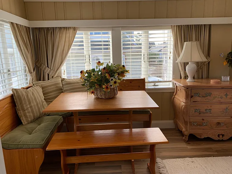 7 Kerr Ave #2 — Photo 15